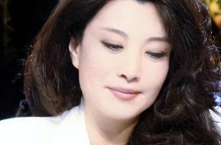 权色交易、陪睡上位她从不参与成娱乐圈“清流”典范38位女明星赔睡价目表